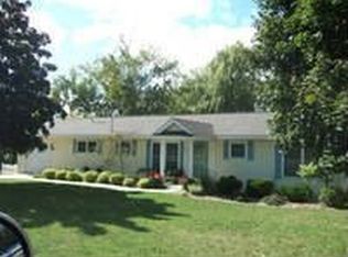 322 Rivershore Dr, Elk Rapids, MI 49629