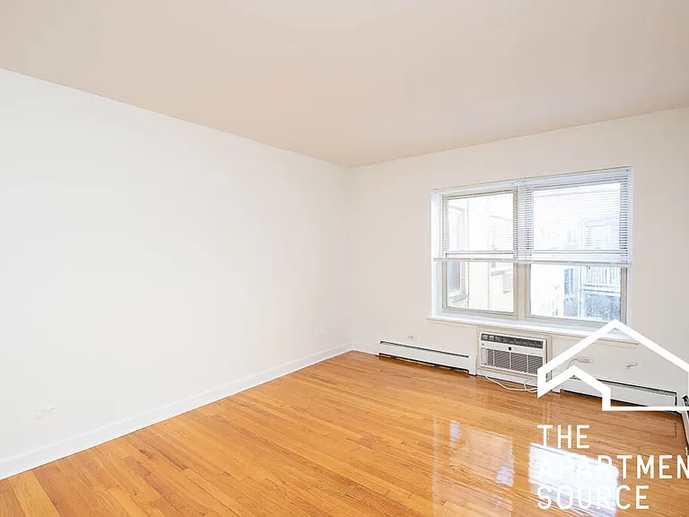 6830 N Sheridan Rd #462 — Photo 5