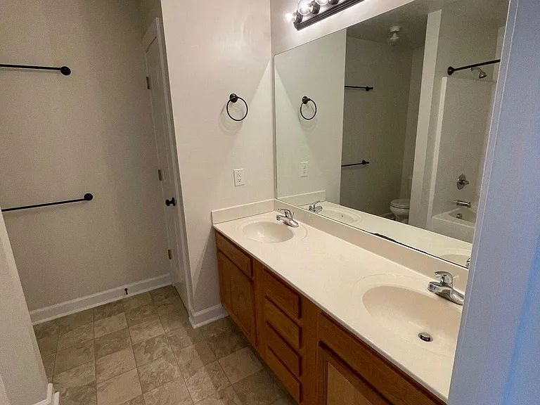 206 Bridgewood Dr — Photo 8