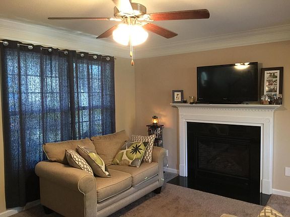 4th image of 5925 Apple Valley Dr