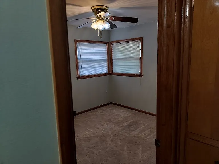 3132 E Stafford St — Photo 8