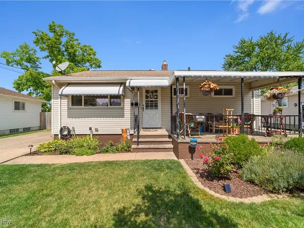 16252 Hocking Blvd, Brookpark, OH 44142