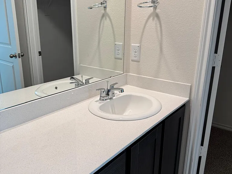 213 Arbor Dr — Photo 8