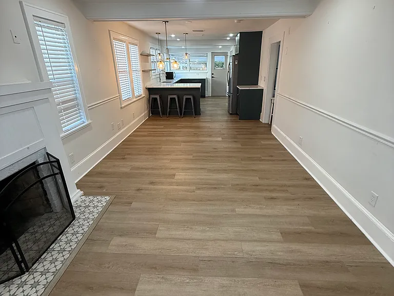 4624 Iris St N — Photo 6