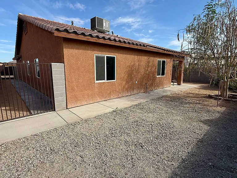 173 N Cecilia Torres Ct — Photo 26