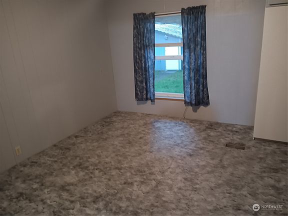 5th image of 18213 114th Place NE