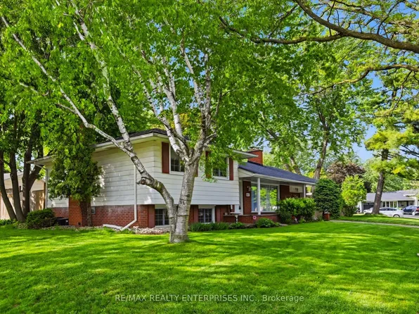 5187 Carousel Ct, Burlington, ON L7L 3W7