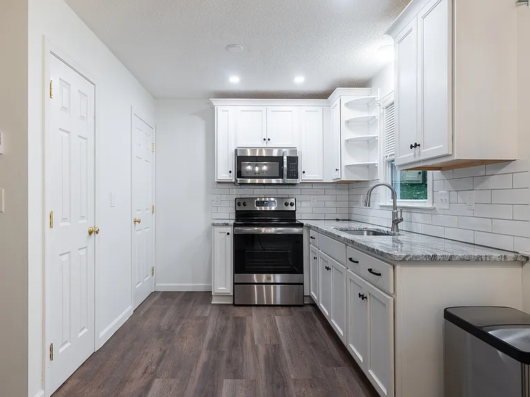 328 Dr Foote Rd #R — Photo 5