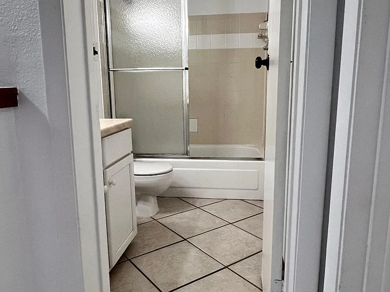 3004 Parkway Blvd #209 — Photo 22