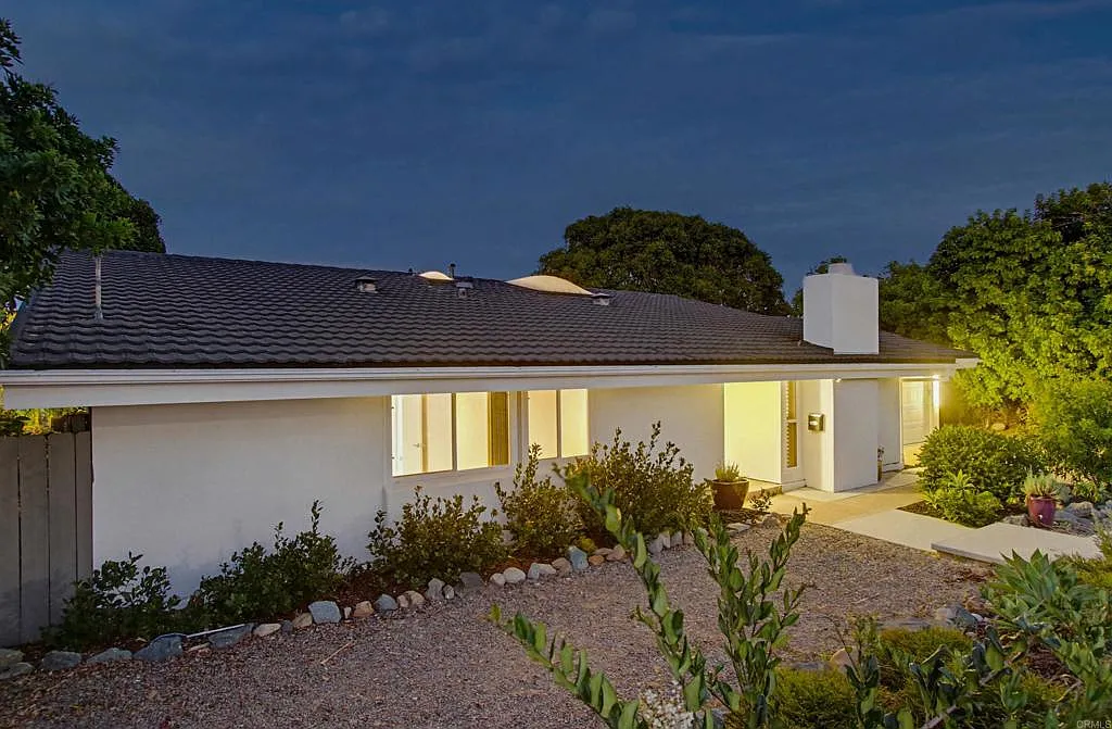 4 bed, 2.0 bath, 2008 sqft, $8,700 — Photo 1
