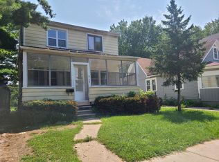 6120 Artesian St, Detroit, MI 48228