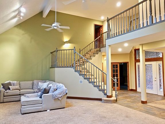 5th image of 600 S Turnberry Ln