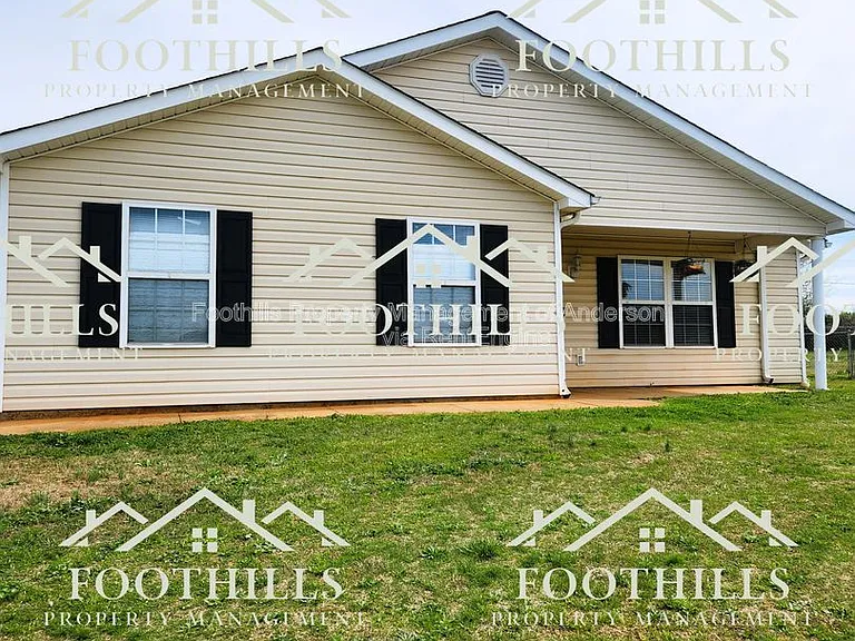 131 Veranda Cir — Photo 2