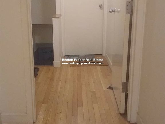 5 Grove St. #2 Boston - Beacon Hill Unit Photo 7 (1)