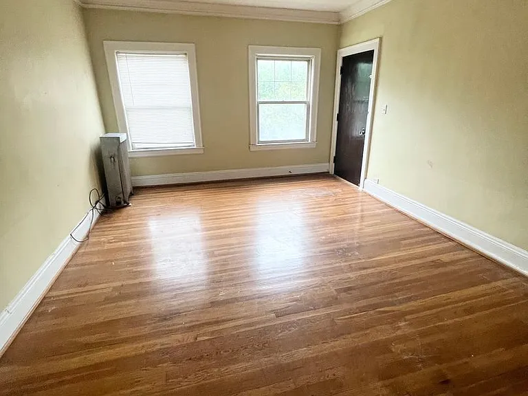 2676 Mayfield Rd — Photo 15