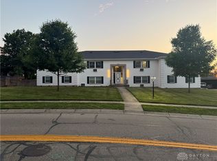 30 Poinciana Dr #8, Dayton, OH 45459