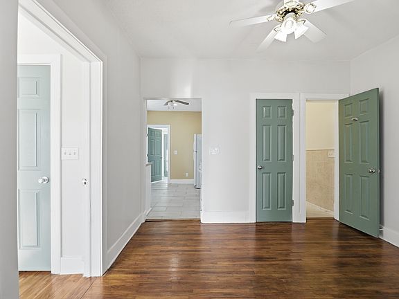 4th image of 1633 E 4th St #1633