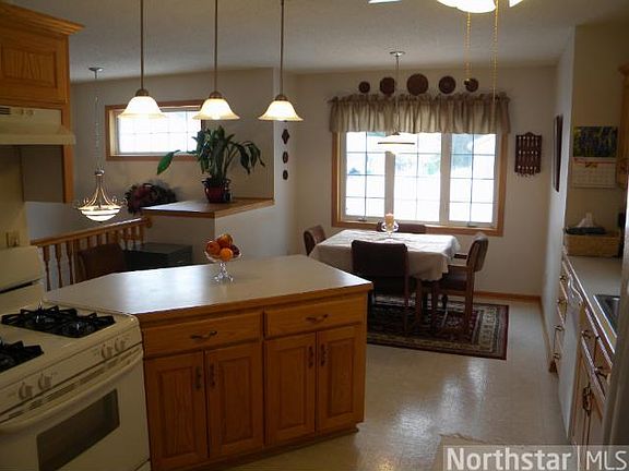 5th image of 18869 Woodland Acres S