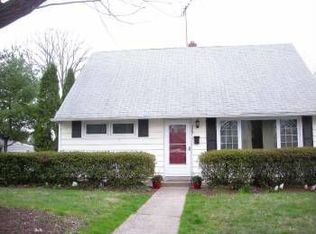 523 Reeves Dr, Phoenixville, PA 19460