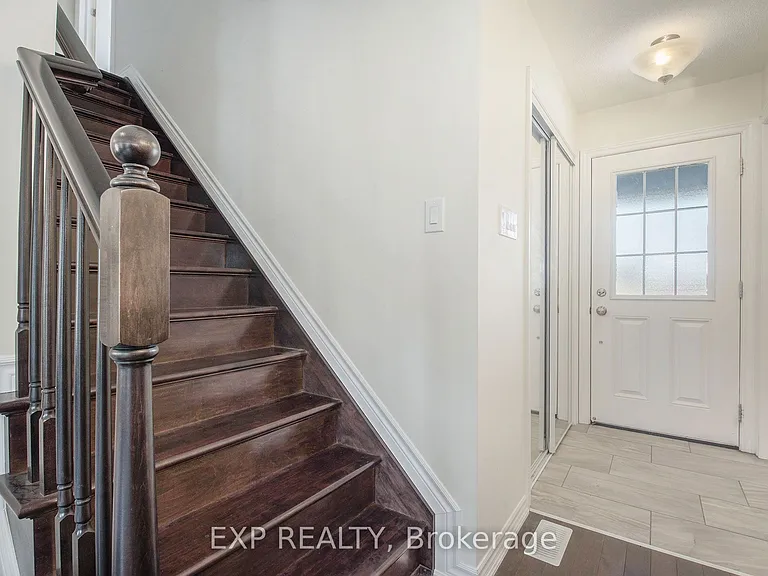 141 Maestro Ave — Photo 16
