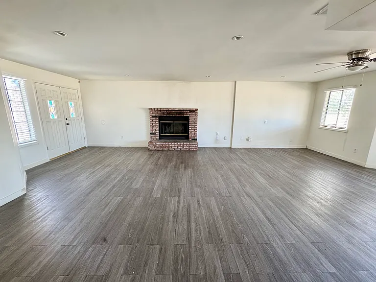 21235 Windsong St — Photo 6
