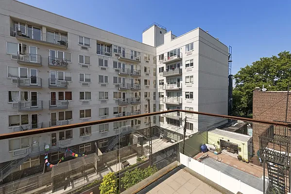 Rented by Compass | media 14