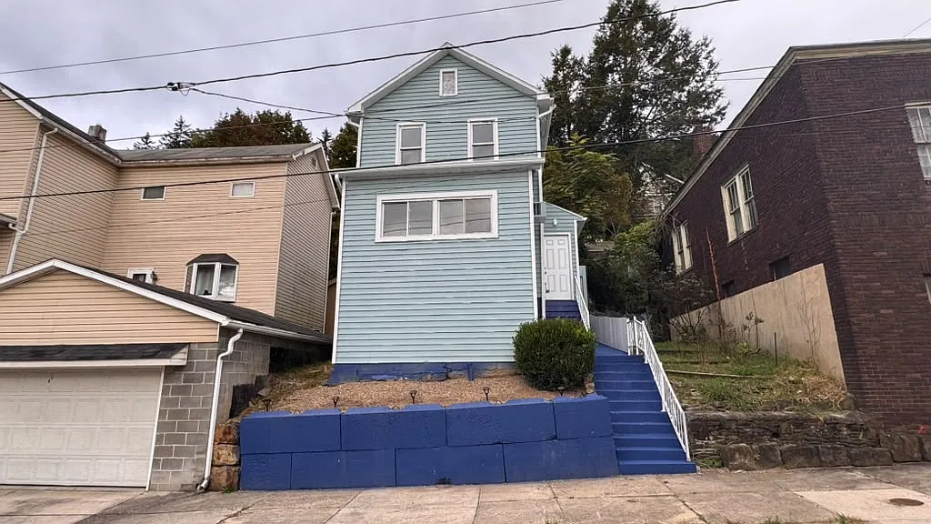 2 bed, 1100 sqft, $1,450 — Photo 1