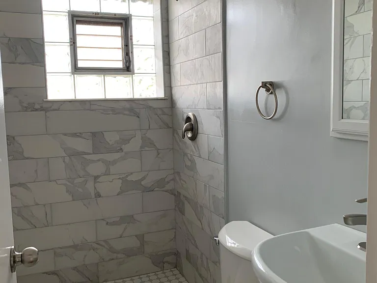 4105 N McVicker Ave #2 — Photo 11