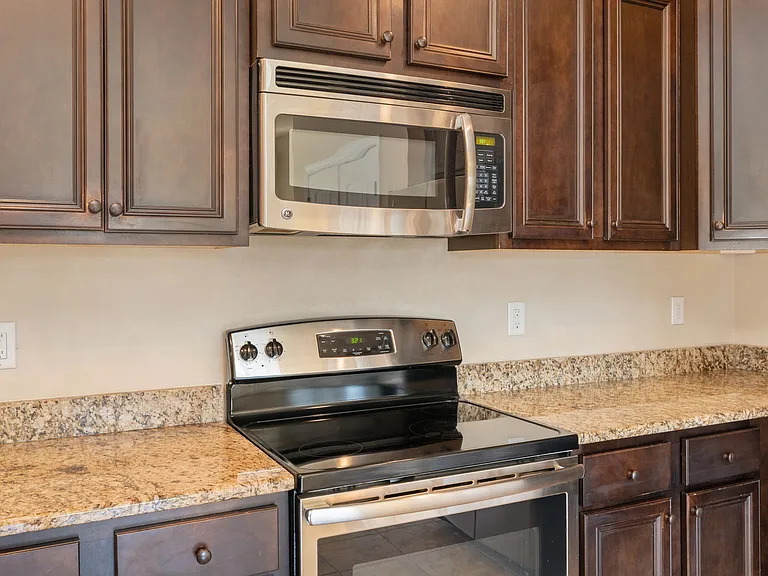 3927 Tuscany Way — Photo 23