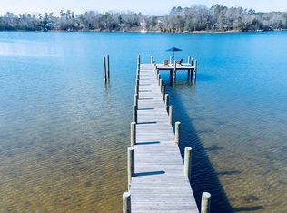 21 Woodbrook Dr, Lancaster, VA