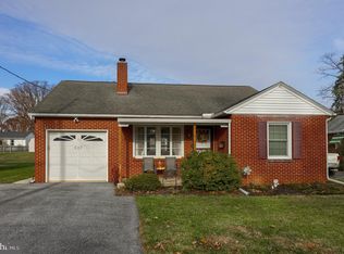 327 E 2nd Ave, Lititz, PA 17543