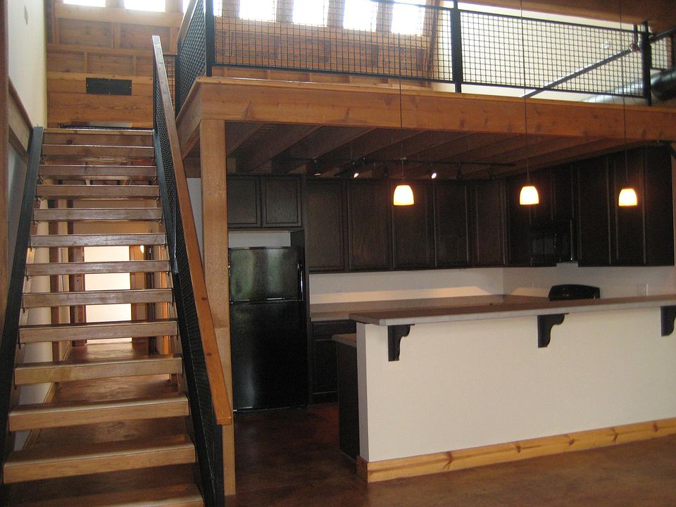1st image of 248 Church Ct