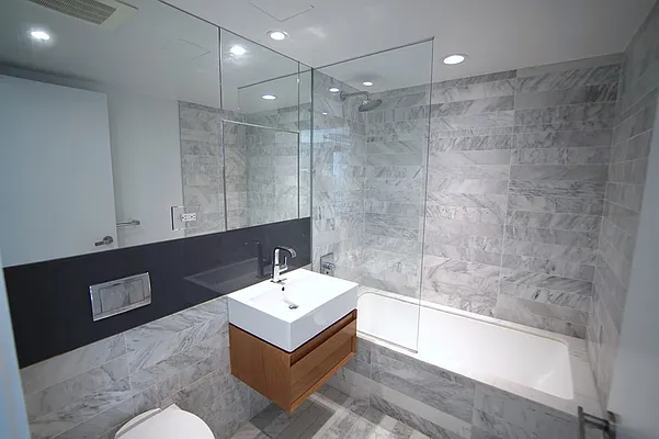 Rented by Oxford Property Group | media 10