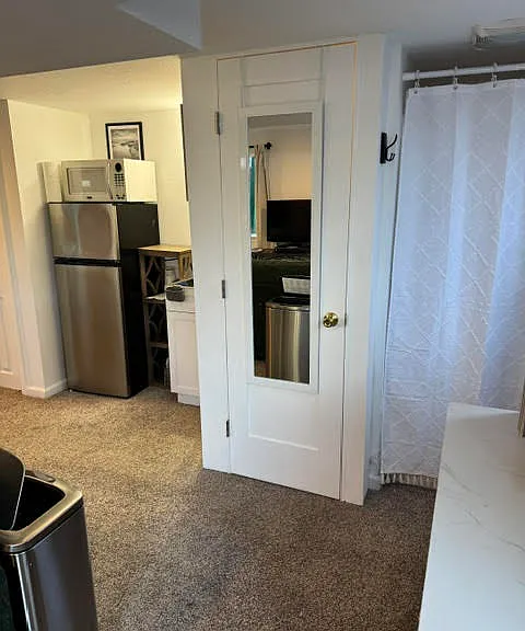 27 Graceland Dr #B — Photo 6