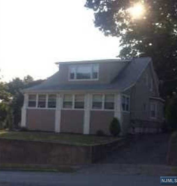 2nd image of 159 Prospect St