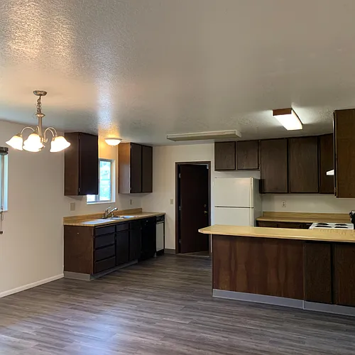 1664 27th St Photo 1