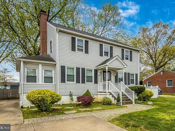 2nd image of 8413 Spruce Hill Dr