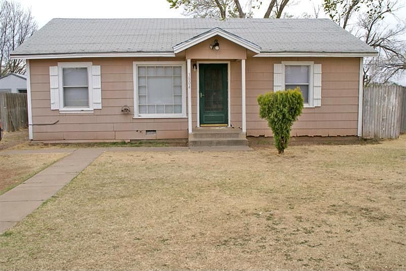 1st image of 3804 SE 14th Ave