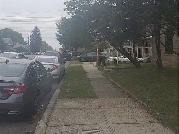 5th image of 2128 Edenwald Ave