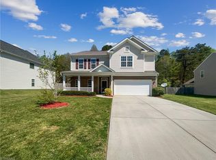 2016 Heron Pointe Dr, Whitsett, NC 27377