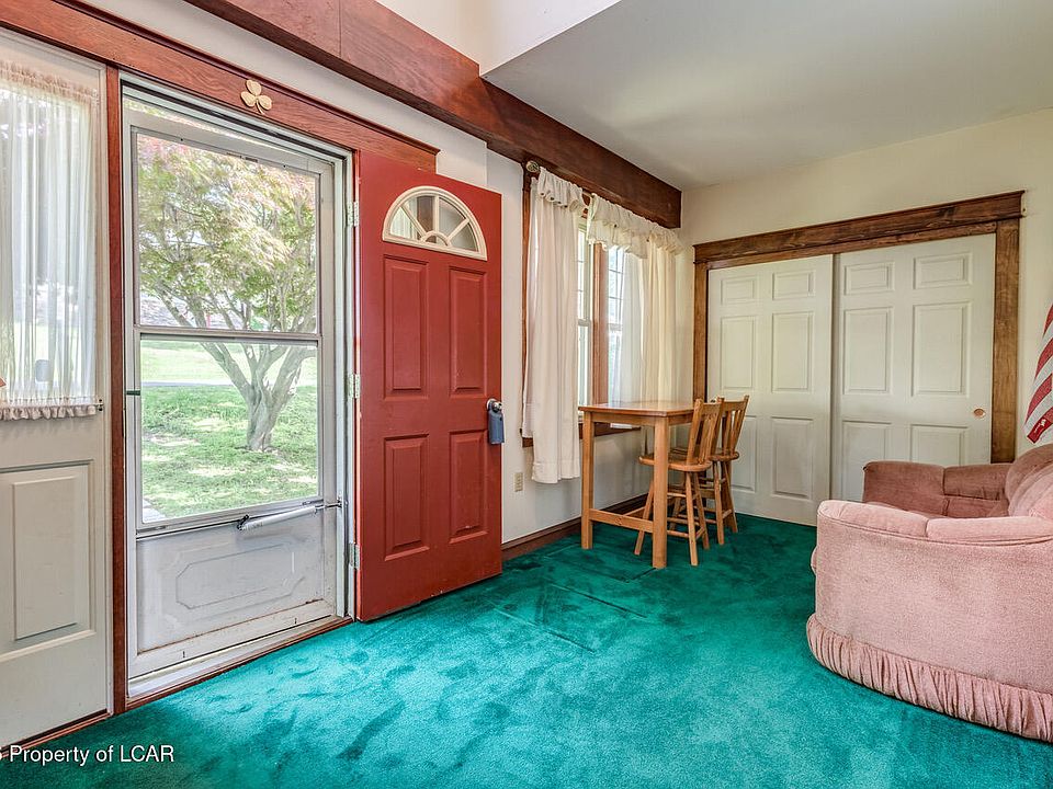 59 Pear St, Harveys Lake, PA 18618 | MLS #26-2314 | Zillow