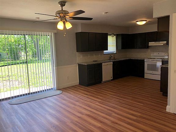 4th image of 3352 Shorewood Dr