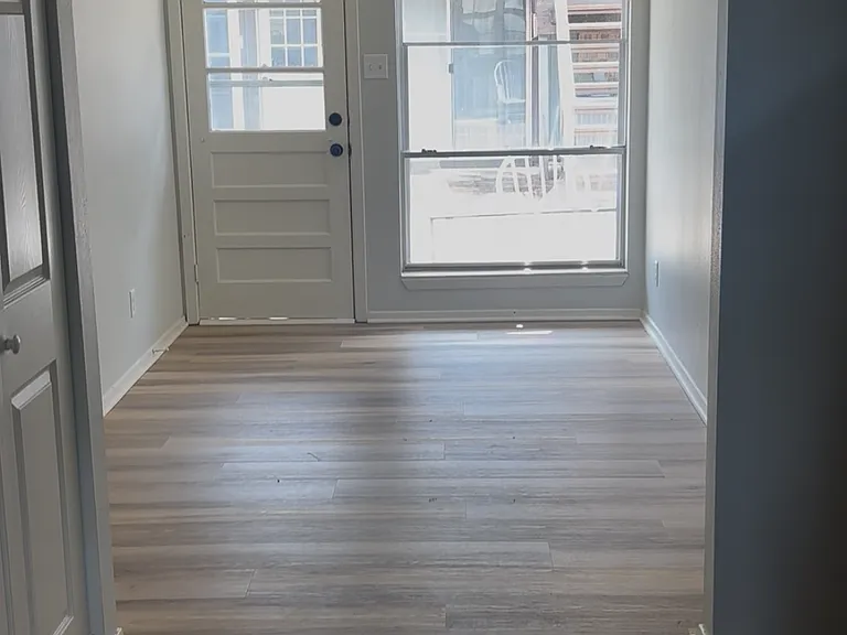 600 Higdon Ferry Rd #302 — Photo 1
