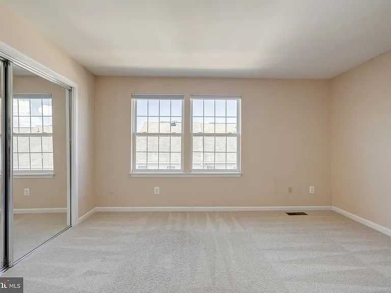 5821 Pearson Ln — Photo 17
