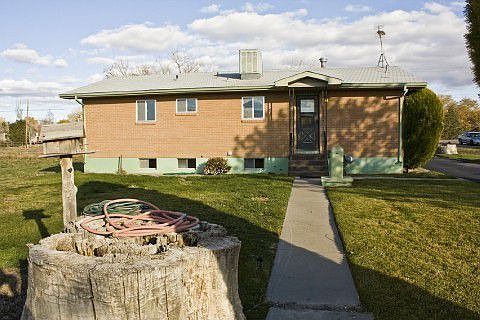 Full Brick Ranch/Basement