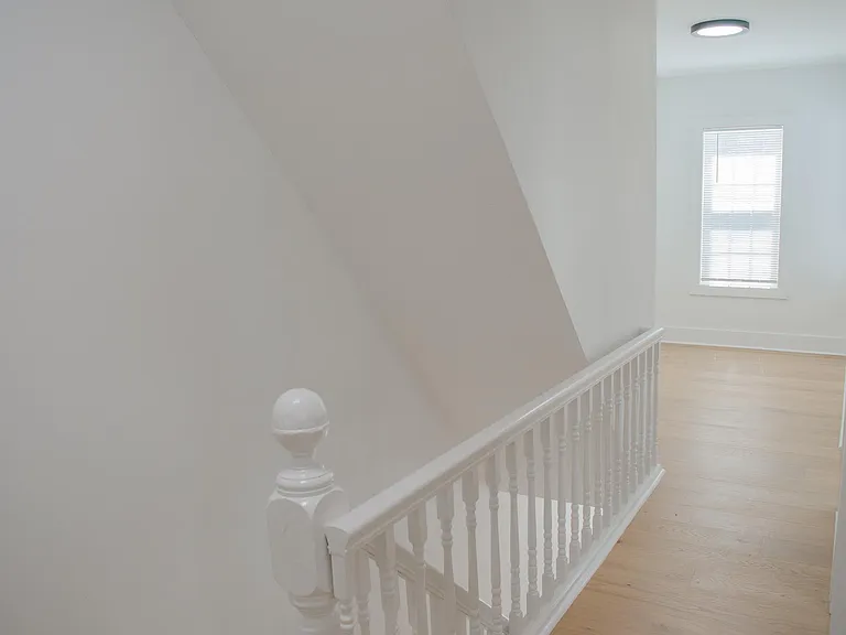 14 Brown Ave — Photo 8