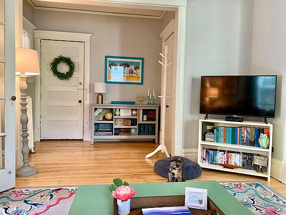 2nd image of 2555 Emerson Ave S #1