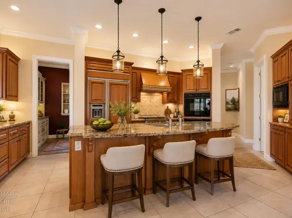2184 Heritage Dr, Roseville, CA 95678
