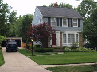 5160 Mayview Rd, Lyndhurst, OH 44124