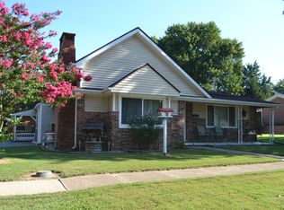 500 W North St, Grayville, IL 62844